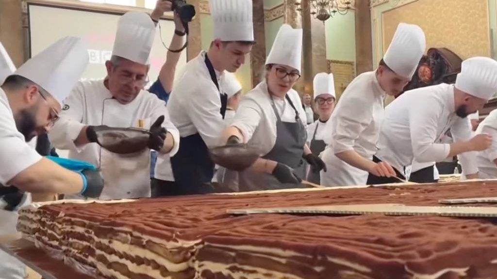 Tiramisu Raksasa! Pecahkan Rekor Dunia di London!