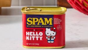 Epic Crossover! Hello Kitty & Spam Turun ke Arena!