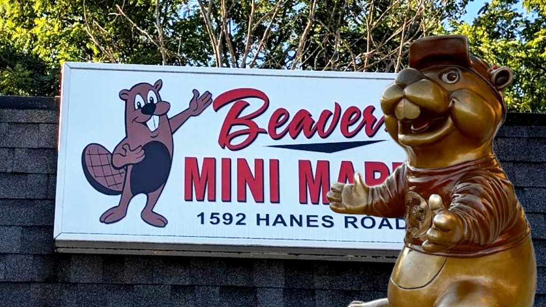 Perang Logo Berang-berang: Raksasa Buc-ee's Kena 'Storm' Ohio! 1 Perang Logo Berang-berang: Raksasa Buc-ee's Kena 'Storm' Ohio!
