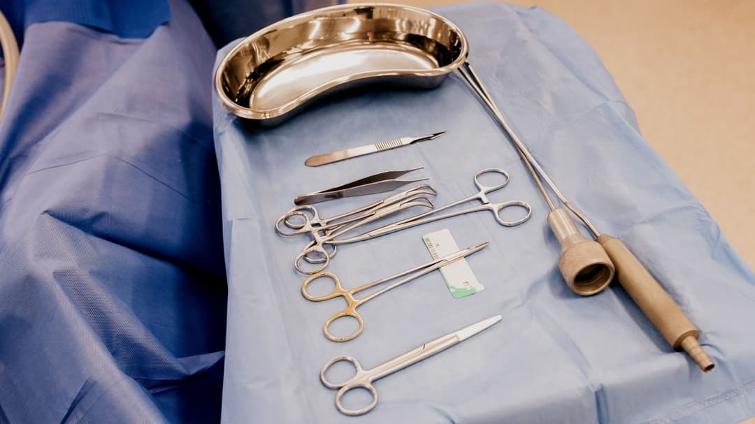 Operasi 'Tak Dikenal Manusia' Bikin Dokter Dipecat!