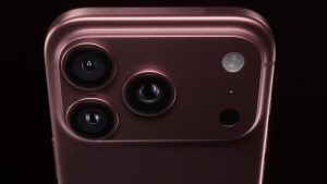 Eksekutif Apple Muak Lihat Pelindung Layar iPhone!