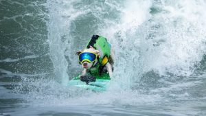 Ombak Brutal Gagalkan Grand Final Anjing Surfing!