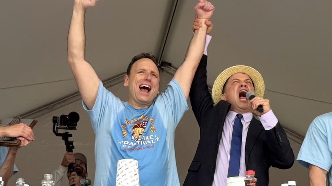 Rekor Baru Joey Chestnut Makan Pancake