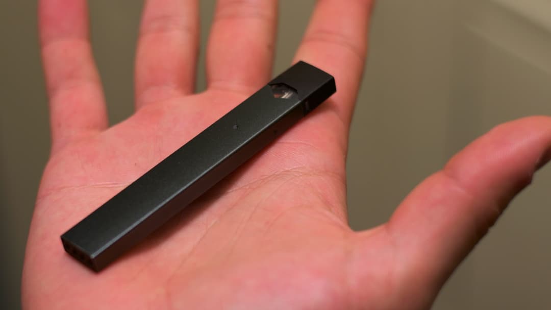 FDA Kasih "Buff" ke JUUL2: Verifikasi Usia Auto-Win! 1 FDA Kasih "Buff" ke JUUL2: Verifikasi Usia Auto-Win!