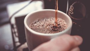 Kopi Haram? Siswi Ini Guncang Aturan Sekolah!