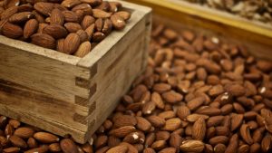 Aksi Pencurian Kacang Almond Senilai Miliaran Rupiah