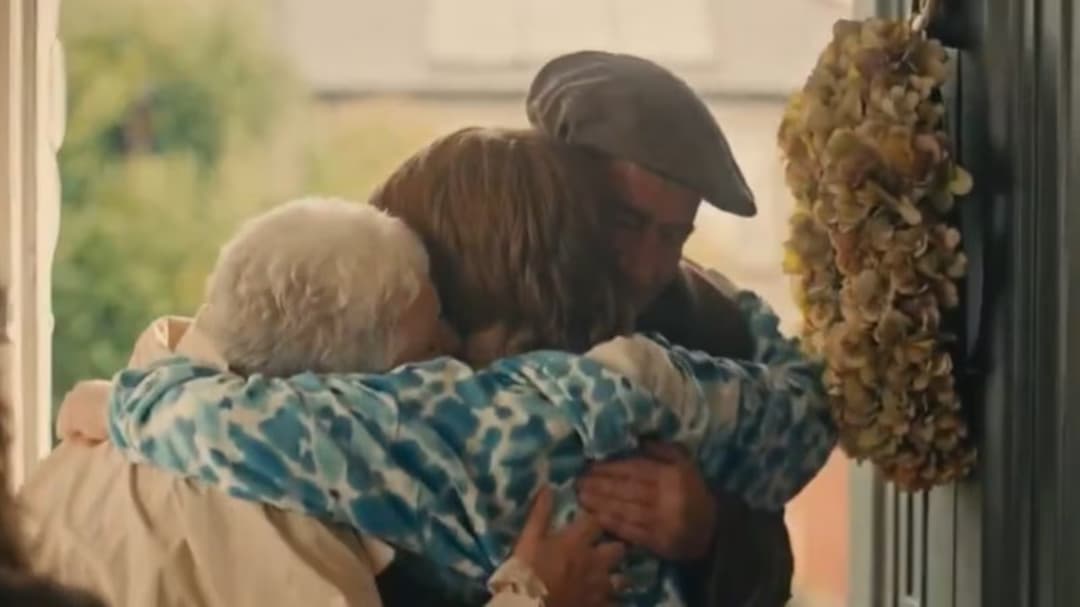Kontroversi Iklan Peluk Cucu di Irlandia